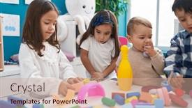  Presentation with kids playing - 