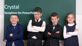  Presentation with pupil - Presentation theme with group pupil as a gang background and a ocean colored foreground