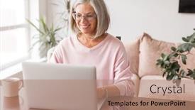  Presentation with family talking - 