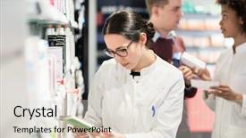  Presentation with pharmacist - Slide set consisting of indicator - portrait of a female experienced background and a lemonade colored foreground