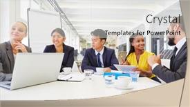  Presentation with team working together - 