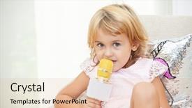  Presentation with birthday invitations - Presentation theme with interview children - little girl singing karaoke background and a lemonade colored foreground