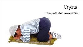  Presentation with omrah muslim people praying - PPT theme enhanced with little muslim kid is praying background and a  colored foreground