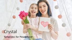  Presentation with mom daughter - Presentation design with mom and giving her flower background and a lemonade colored foreground