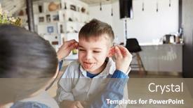  Presentation with ears - PPT theme consisting of mother-pulls-the-ears background and a gray colored foreground