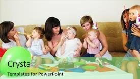 Presentation with mothers - PPT layouts with mothers and their children gathered together to have fun children's holiday background and a mint green colored foreground