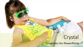  Presentation with star - Slide set having moviestar - little girl with sunglasses background and a  colored foreground