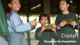  Presentation with raya - Slide set consisting of muslim-family-children-received-money background and a dark gray colored foreground