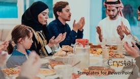  Presentation with family islamic - Theme featuring muslim-family-praying-together background and a coral colored foreground
