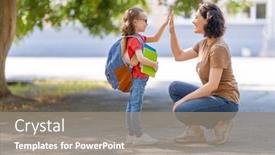  Presentation with pupil - Presentation theme consisting of parent-and-pupil-of-primary background and a gray colored foreground