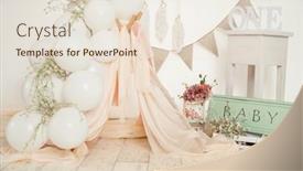  Presentation with 1st birthday - Presentation theme with pink-and-white-decoration background and a lemonade colored foreground