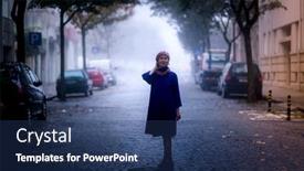  Presentation with street - Presentation theme consisting of portrait-of-a-blond-woman background and a ocean colored foreground