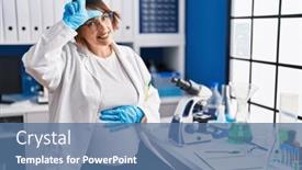  Presentation with pregnant woman - Presentation theme enhanced with pregnant-woman-working-at-scientist background and a ocean colored foreground