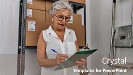  Presentation with senior worker - 