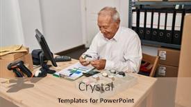  Presentation with senior worker - 