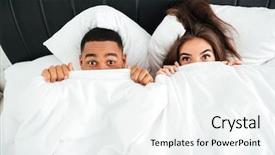  Presentation with coverlet - Audience pleasing PPT theme consisting of sommeil - funny young couple lying backdrop and a white colored foreground