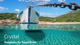  Presentation with underwater - Presentation theme consisting of split-view-half-underwater-view background and a ocean colored foreground