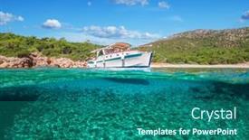  Presentation with underwater - Presentation with split-view-half-underwater-view background and a ocean colored foreground