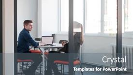  Presentation with female leader - 