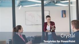  Presentation with female leader - 