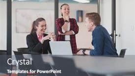  Presentation with female leader - 