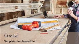  Presentation with carpenter - Slide deck featuring tools and floorplan on workbench background and a soft green colored foreground