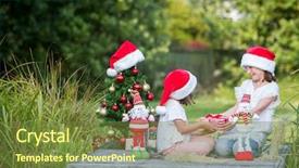  Presentation with summer christmas - Colorful slide deck enhanced with two child girls with chritmas backdrop and a  colored foreground