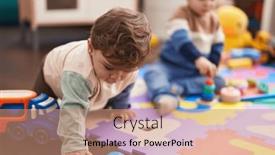  Presentation with kids playing - 