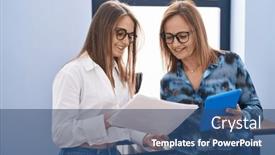  Presentation with office workers - 