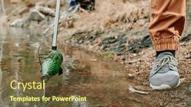  Presentation with volunteer - Presentation theme with volunteer-picking-glass-bottles background and a tawny brown colored foreground