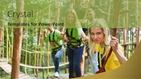  Presentation with building women - Slide deck consisting of women-in-the-team-help background and a yellow colored foreground