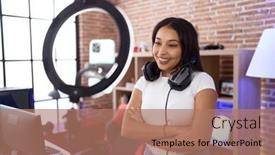  Presentation with influencer - Presentation consisting of young-arab-woman-influencer-recording background and a coral colored foreground