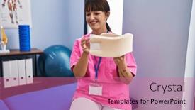  Presentation with confident young hispanic woman - Slide set with young-beautiful-hispanic-woman-pysiotherapist background and a coral colored foreground