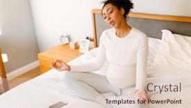  Presentation with pregnant woman - Slide deck with young-beautiful-pregnant-afro-woman background and a lemonade colored foreground