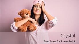  Presentation with blue eyes - Presentation consisting of young-brunette-woman-with-blue background and a lemonade colored foreground