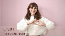  Presentation with heart hands - 