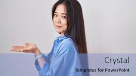  Presentation with woman hands open - 