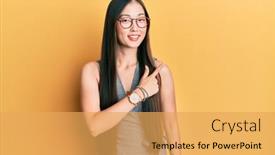  Presentation with chinese - Slide set having young-chinese-woman-wearing-business background and a yellow colored foreground