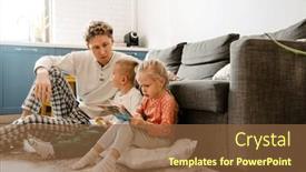  Presentation with children reading - 