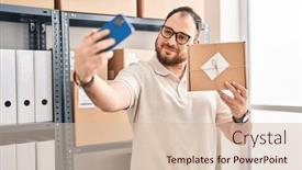  Presentation with selfie - Presentation theme consisting of young-hispanic-man-e-commerce background and a lemonade colored foreground