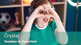  Presentation with hands heart - Presentation consisting of young-redhead-woman-streamer-smiling background and a  colored foreground