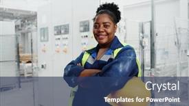  Presentation with black woman - Presentation theme enhanced with young-successful-black-woman background and a ocean colored foreground