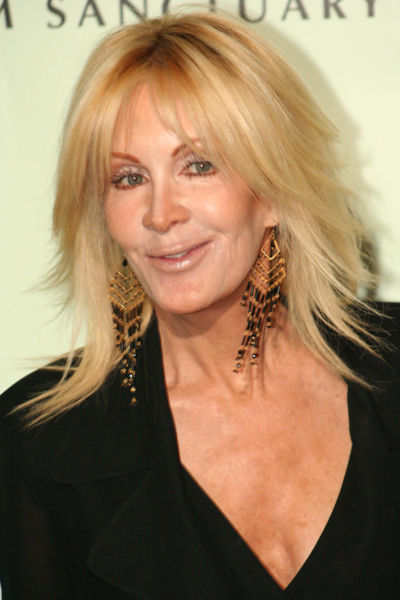 PeopleQuiz Biographies Joan Van Ark