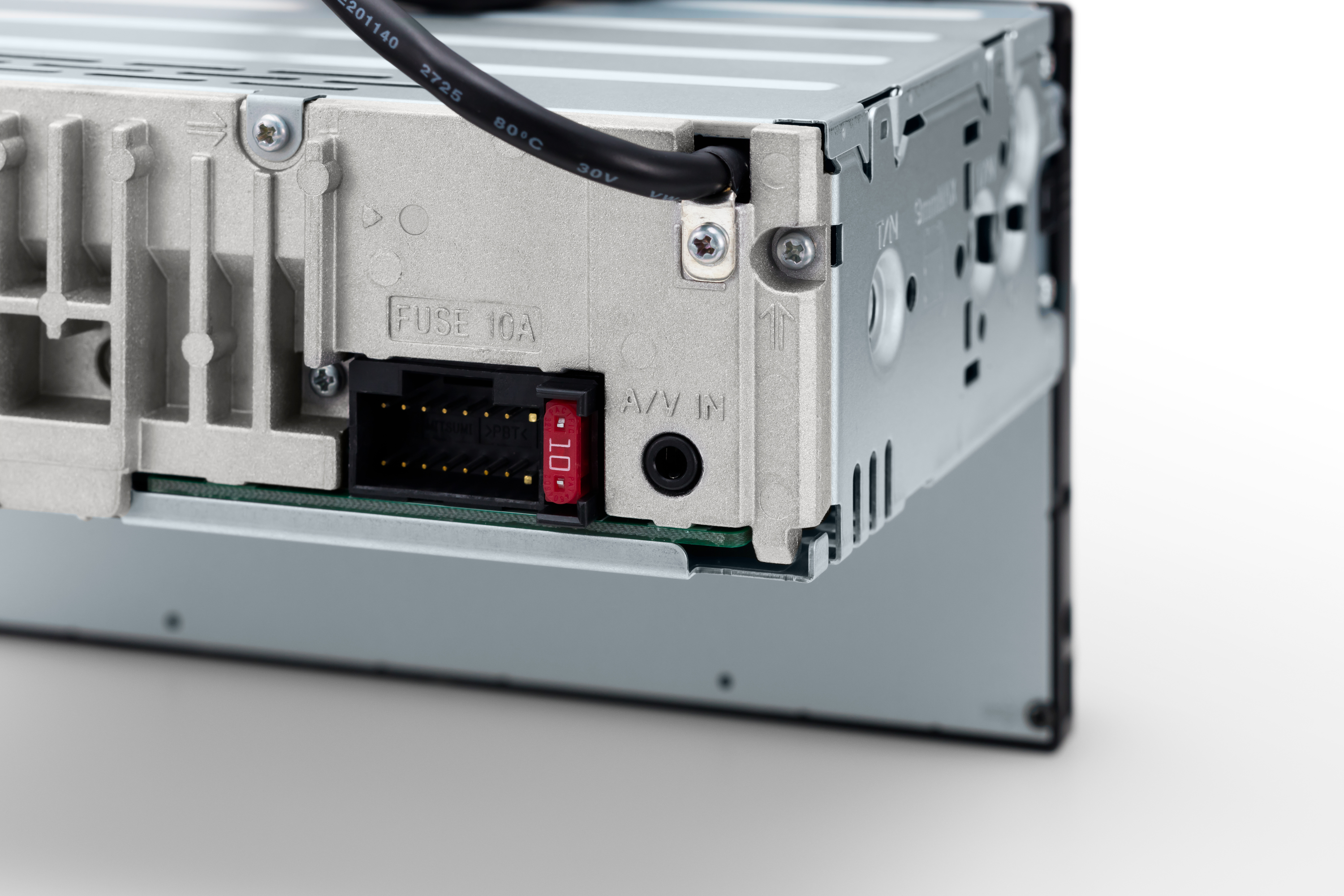 XAV-AX3200_EE17_AV_Input_Terminal__TifLayered_-Large