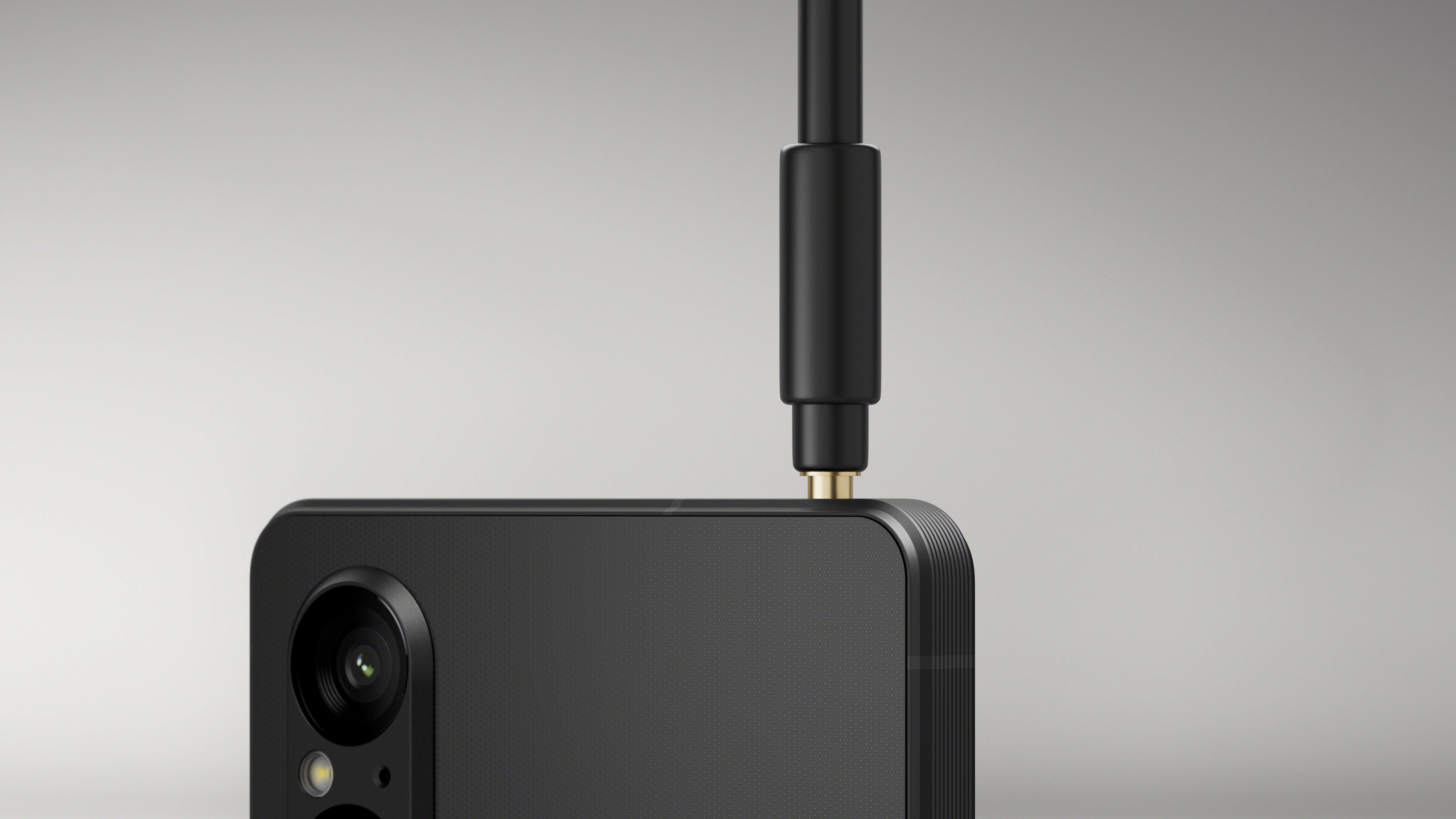 Xperia-1V_audioJack_black