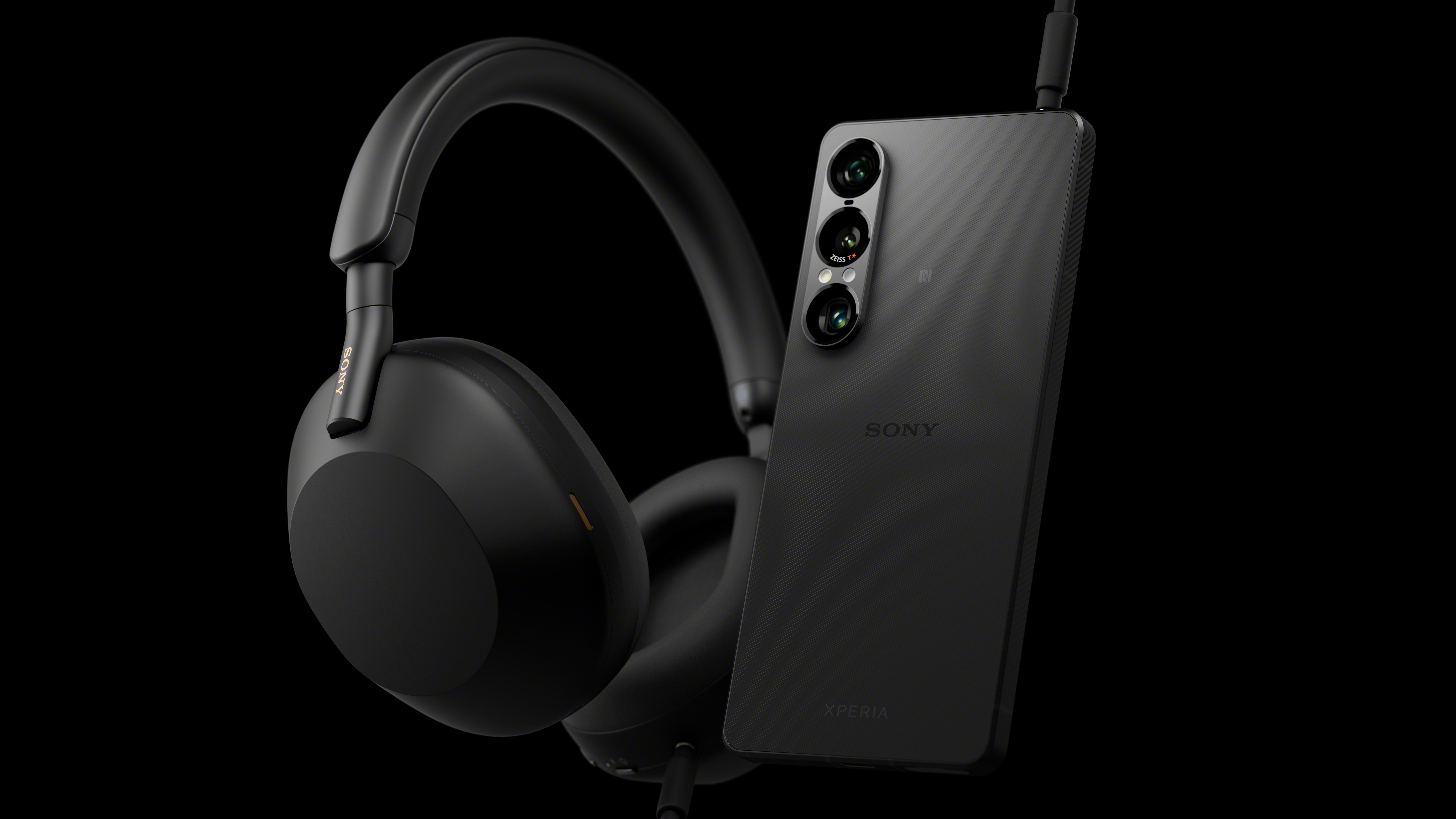 Xperia_1VII_audioJack_black