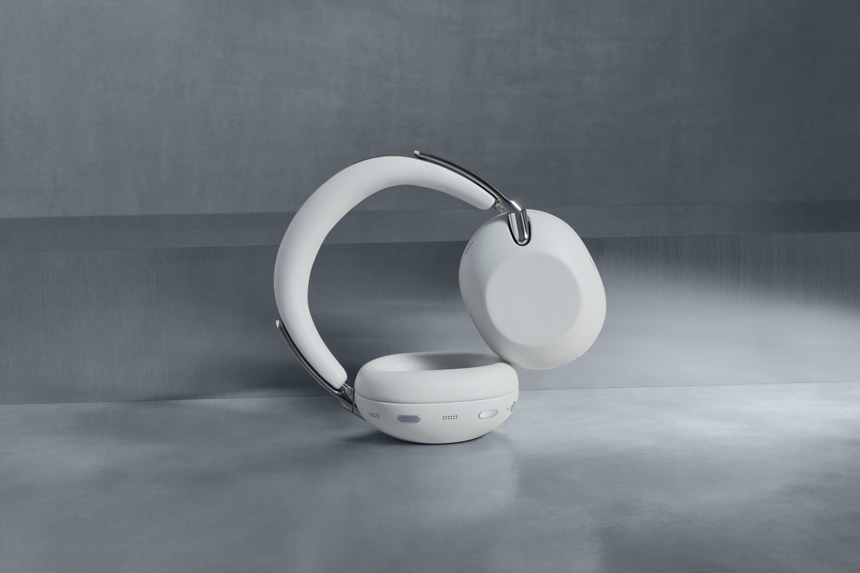 13.-1000X-THE-COLLEXION_platinum-product-design