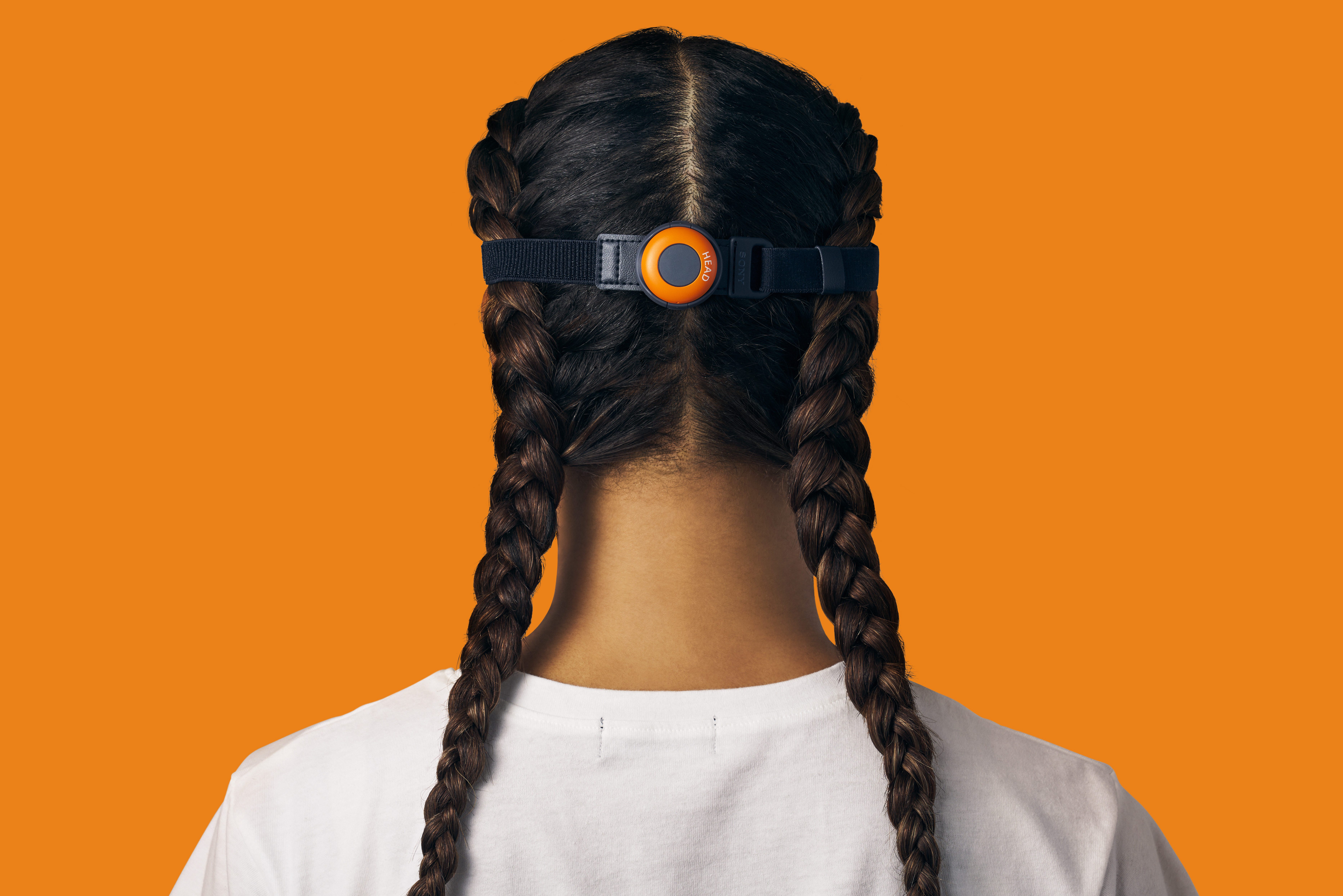 12.-Sensor-attached-to-head