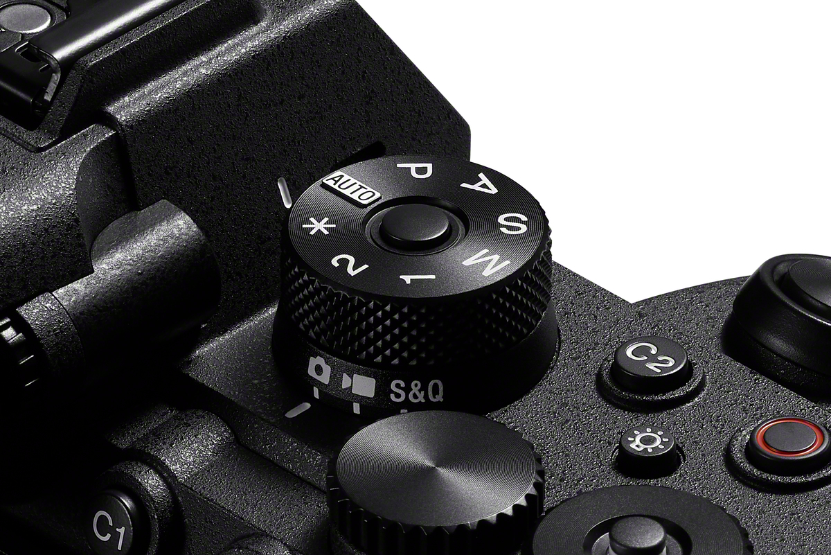 6.-ILCE-7RM6_dial-Mid