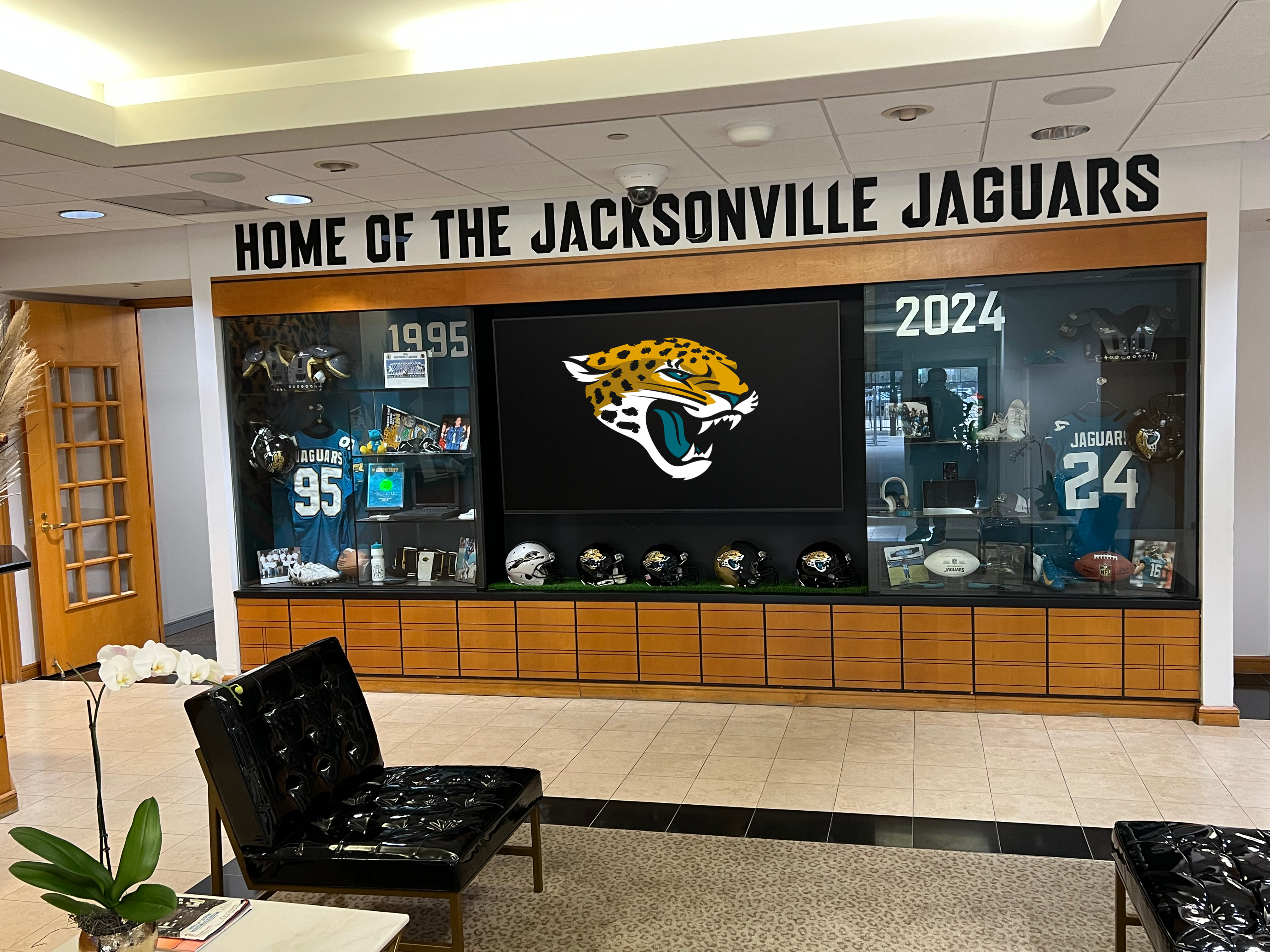 Enhancing Fan Engagement: The Jacksonville Jaguars Install Sony BRAVIA Professional Displays